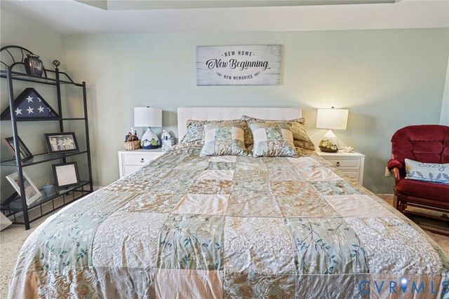 10273 Kestrel Dr, Ashland, VA 23005