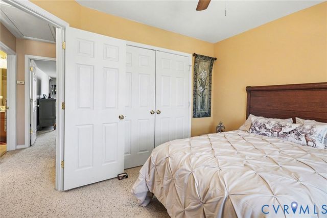 10273 Kestrel Dr, Ashland, VA 23005