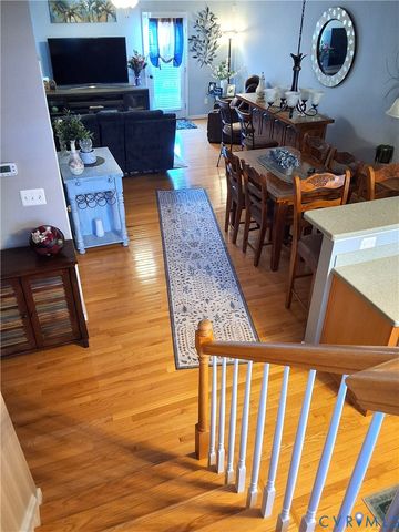 10273 Kestrel Dr, Ashland, VA 23005