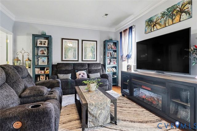 10273 Kestrel Dr, Ashland, VA 23005