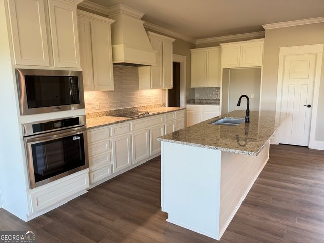 226 Hunter's Way, Dublin, GA 31021