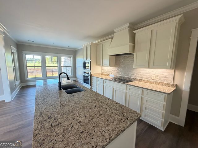 226 Hunter's Way, Dublin, GA 31021