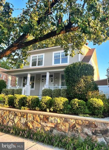 508 E CUSTIS AVE, Alexandria, VA 22301