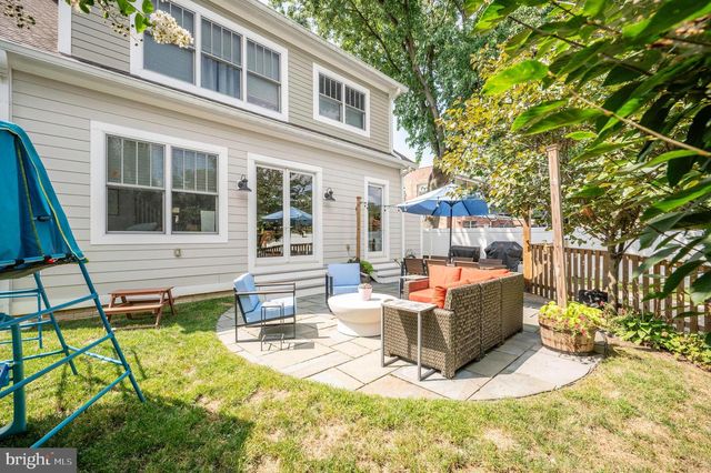 508 E CUSTIS AVE, Alexandria, VA 22301