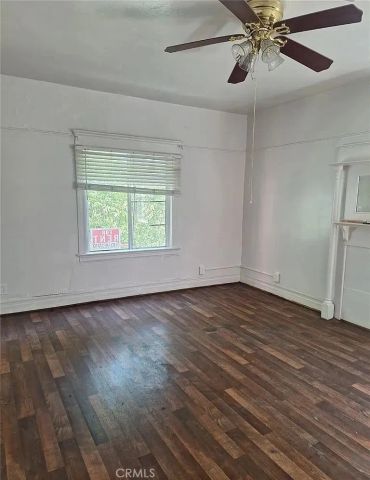 1943 Estrella Avenue, Los Angeles, CA 90007