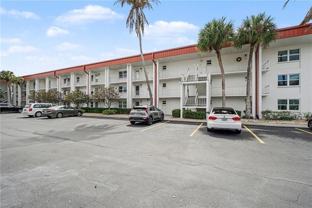 1700 Pine Valley DR 205, Fort Myers, FL 33907