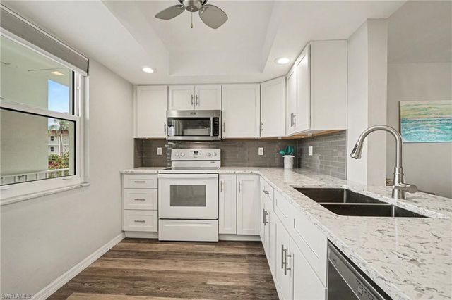 1700 Pine Valley DR 205, Fort Myers, FL 33907