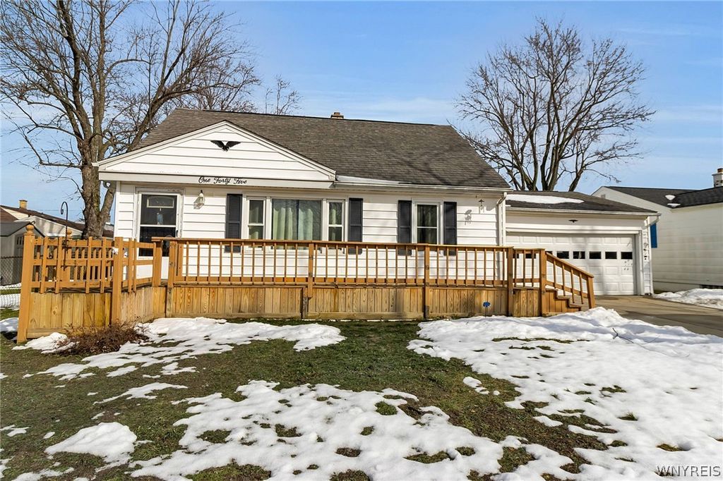 145 Beyer Drive, Tonawanda, NY 14150