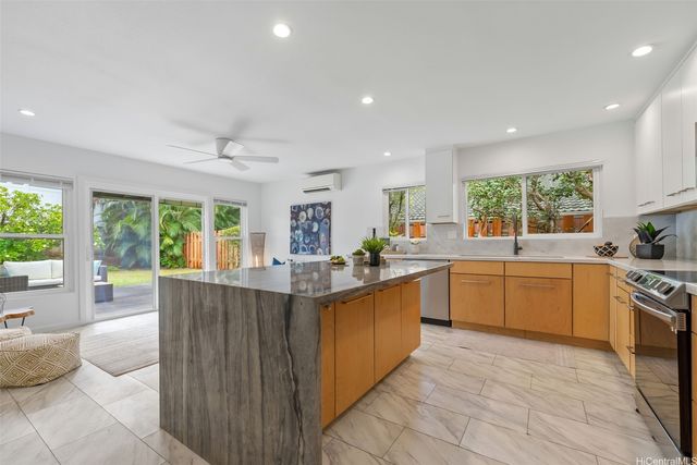 45-092 Ponaha Place, Kaneohe, HI 96744