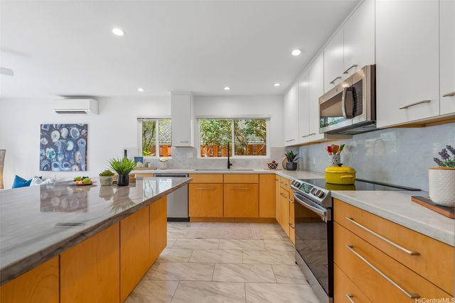 45-092 Ponaha Place, Kaneohe, HI 96744