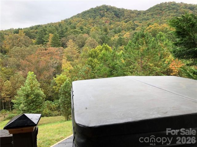 836 Burney Mountain Road, Fletcher, NC 28732