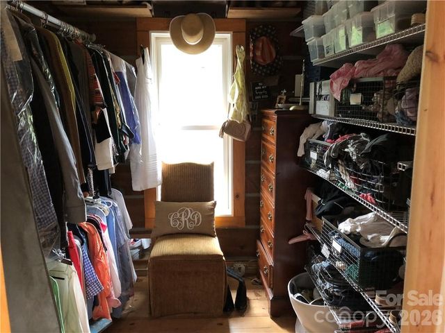 836 Burney Mountain Road, Fletcher, NC 28732