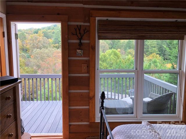 836 Burney Mountain Road, Fletcher, NC 28732