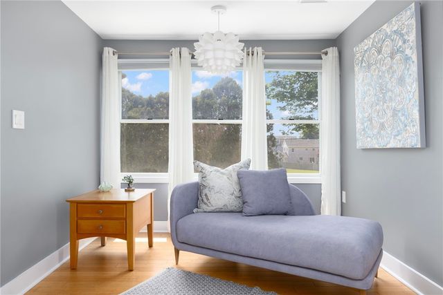 5 Maloney Lane, Middletown, RI 02842