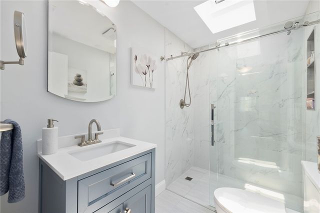 5 Maloney Lane, Middletown, RI 02842