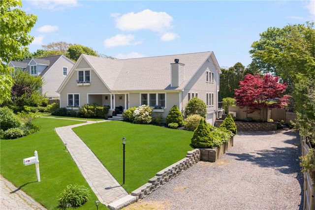 5 Maloney Lane, Middletown, RI 02842