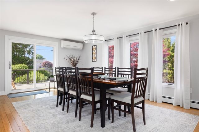 5 Maloney Lane, Middletown, RI 02842