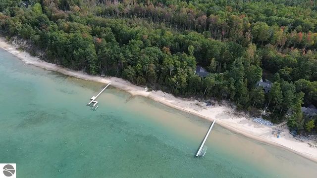 1321 Bayview Drive, Kewadin, MI 49648