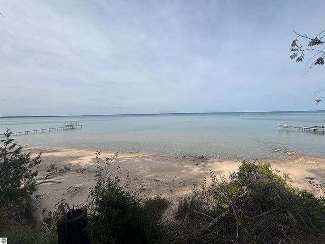 1321 Bayview Drive, Kewadin, MI 49648