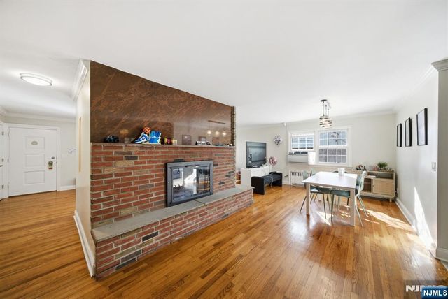 36 Marjorie Terrace, Englewood Cliffs, NJ 07632