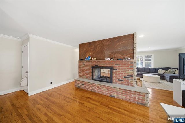 36 Marjorie Terrace, Englewood Cliffs, NJ 07632