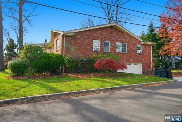 36 Marjorie Terrace, Englewood Cliffs, NJ 07632