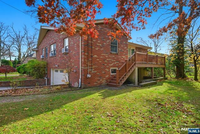 36 Marjorie Terrace, Englewood Cliffs, NJ 07632