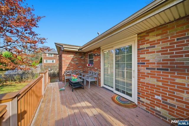 36 Marjorie Terrace, Englewood Cliffs, NJ 07632