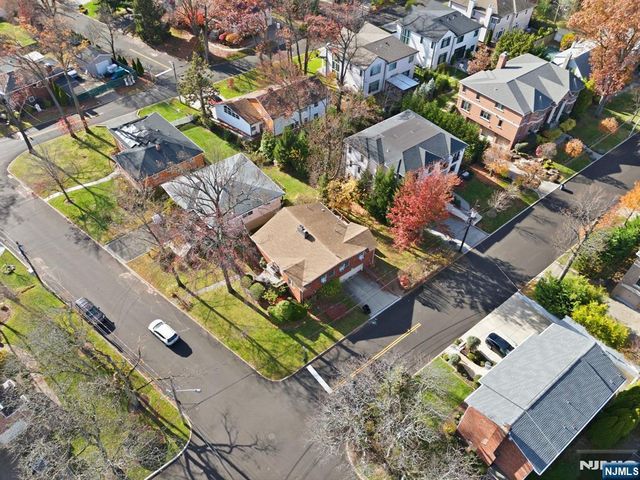 36 Marjorie Terrace, Englewood Cliffs, NJ 07632