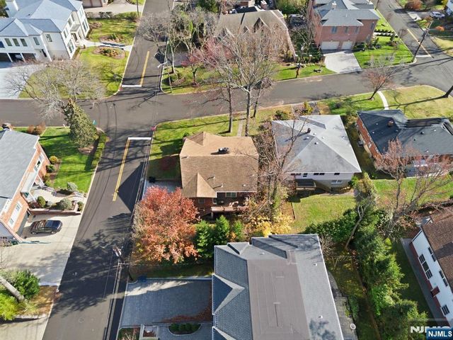 36 Marjorie Terrace, Englewood Cliffs, NJ 07632