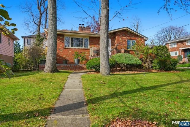 36 Marjorie Terrace, Englewood Cliffs, NJ 07632