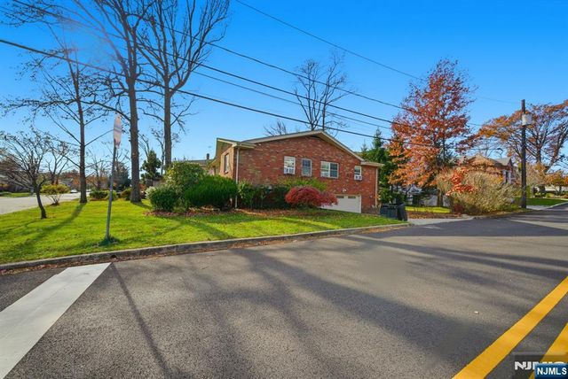 36 Marjorie Terrace, Englewood Cliffs, NJ 07632