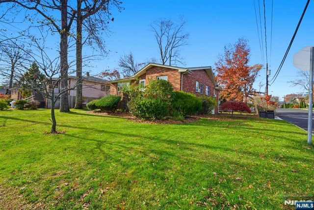 36 Marjorie Terrace, Englewood Cliffs, NJ 07632