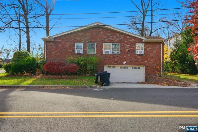 36 Marjorie Terrace, Englewood Cliffs, NJ 07632