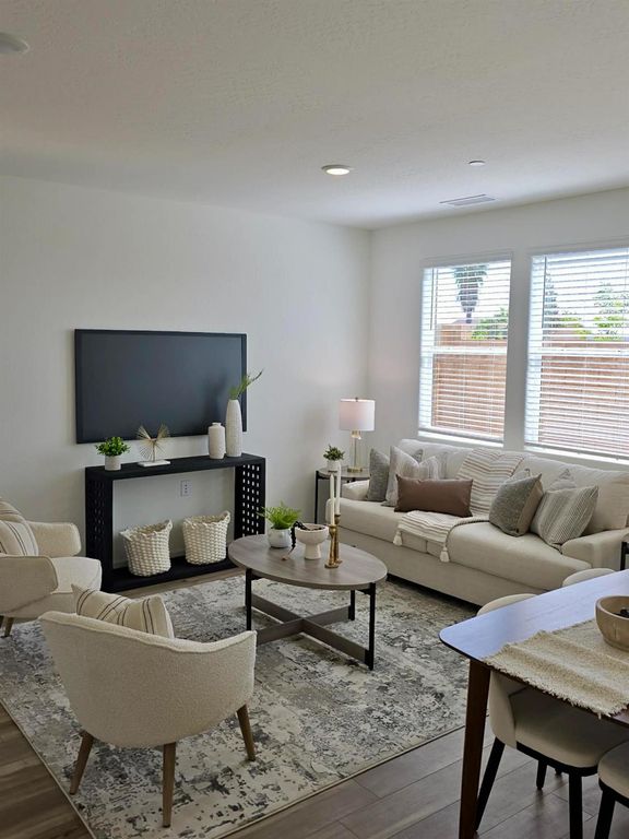 Image 5 of property listing at 6389 W Austin Way (Lot 53), Fresno, CA 93723