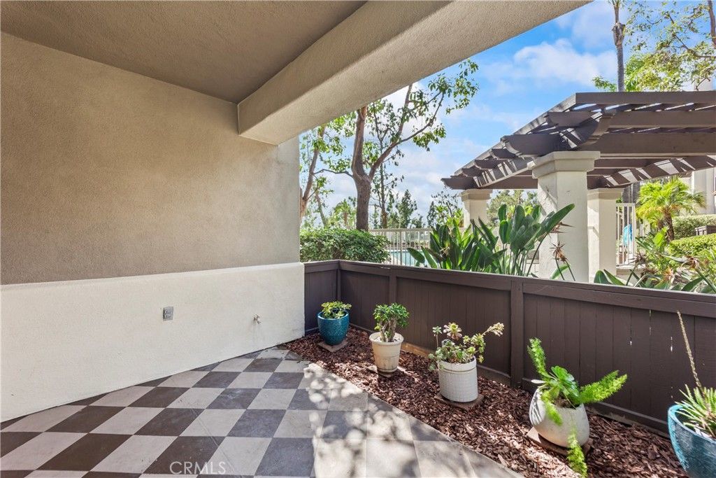 Image 20 of property listing at 2960 Champion Way 1304, Tustin, CA 92782