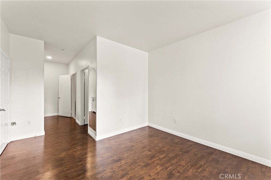 Image 24 of property listing at 2960 Champion Way 1304, Tustin, CA 92782