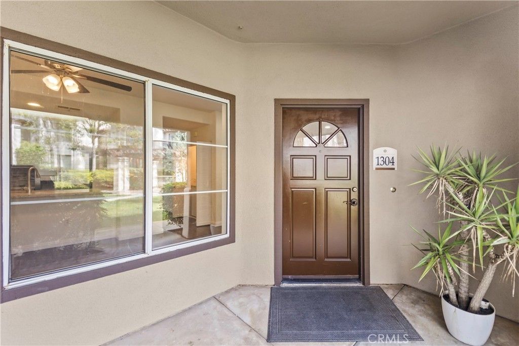 Image 28 of property listing at 2960 Champion Way 1304, Tustin, CA 92782