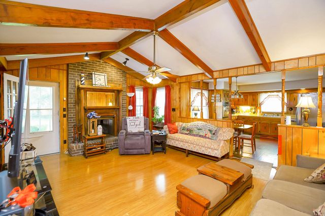 2226 Hwy 25, W, Cottontown, TN 37048