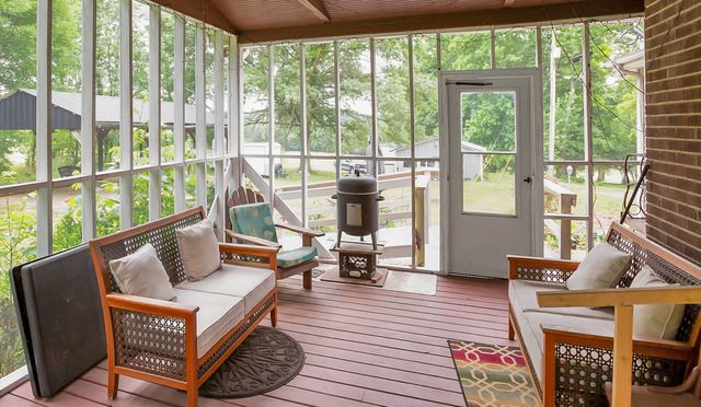 2226 Hwy 25, W, Cottontown, TN 37048