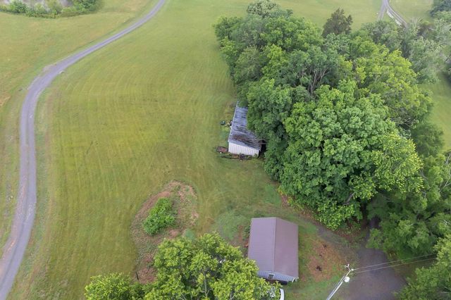 2226 Hwy 25, W, Cottontown, TN 37048