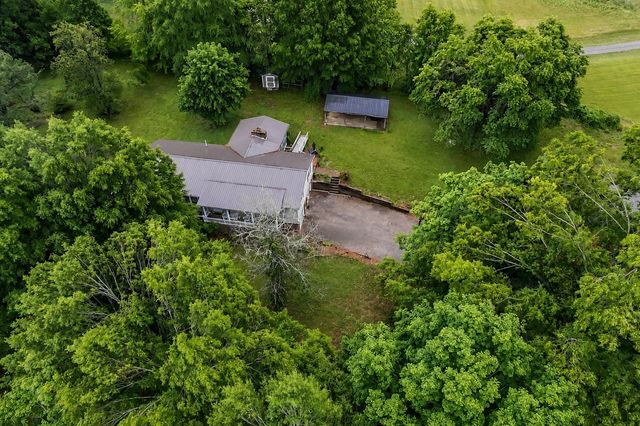 2226 Hwy 25, W, Cottontown, TN 37048