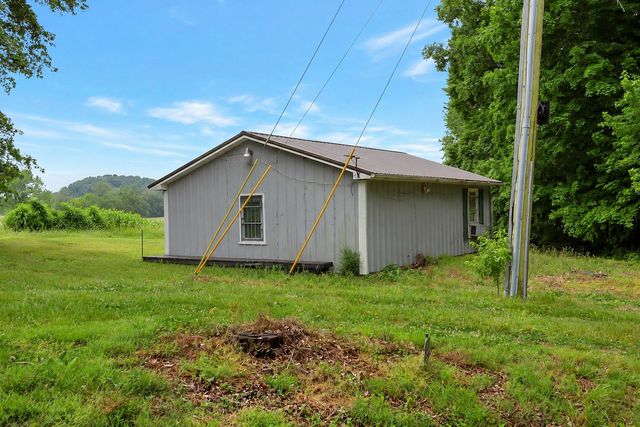 2226 Hwy 25, W, Cottontown, TN 37048