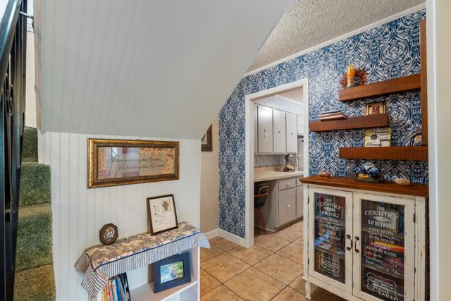10779 N Tidwell Rd, Bon Aqua, TN 37025