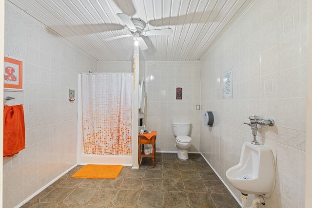 10779 N Tidwell Rd, Bon Aqua, TN 37025