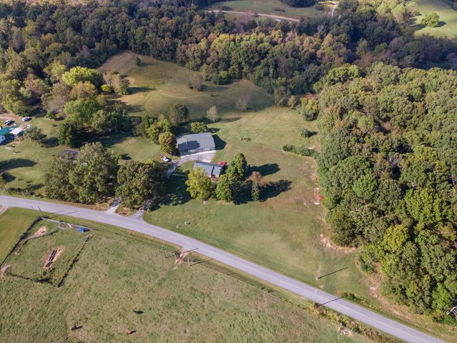 10779 N Tidwell Rd, Bon Aqua, TN 37025