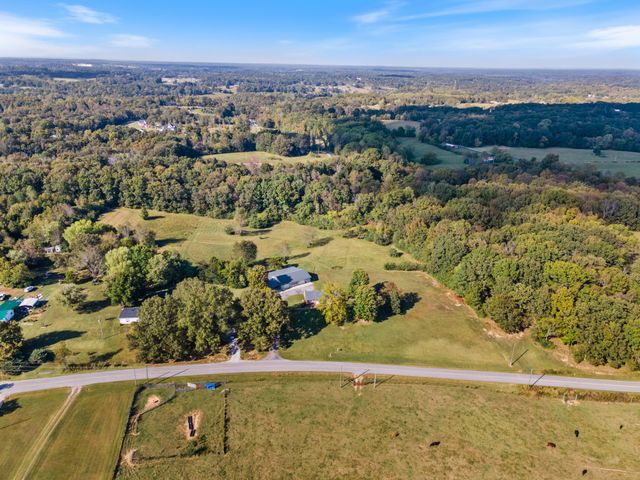 10779 N Tidwell Rd, Bon Aqua, TN 37025