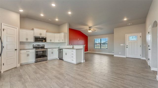 3905 E Wax Wing Drive, Siloam Springs, AR 72761