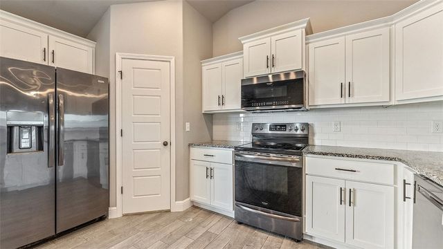 3905 E Wax Wing Drive, Siloam Springs, AR 72761
