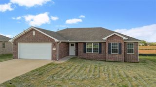 3905 E Wax Wing Drive, Siloam Springs, AR 72761